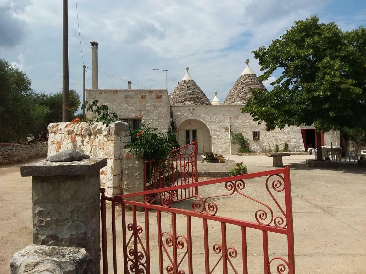 Trulli L'Utopia Di Anny Trulli Anny'S Utopia Locorotondo Exterior photo