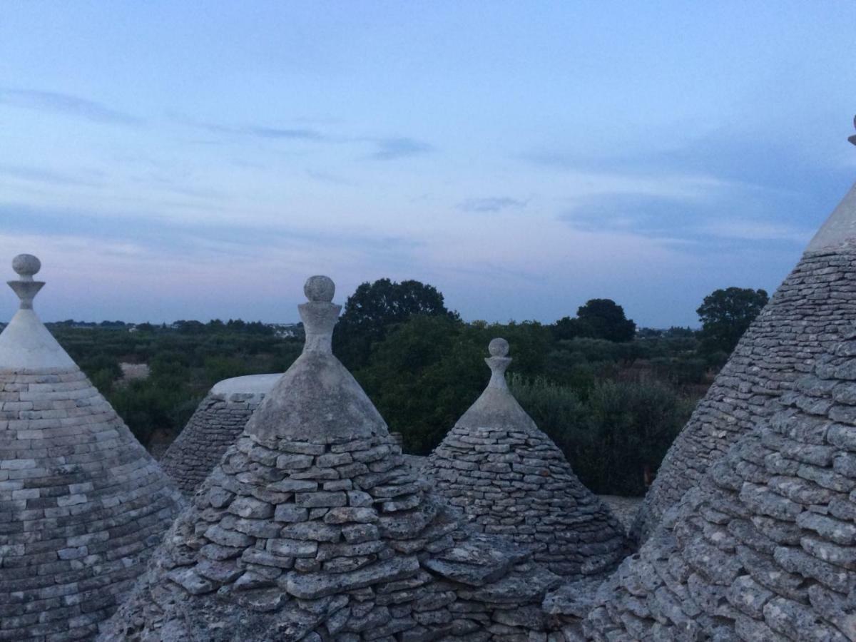 Trulli L'Utopia Di Anny Trulli Anny'S Utopia Locorotondo Exterior photo