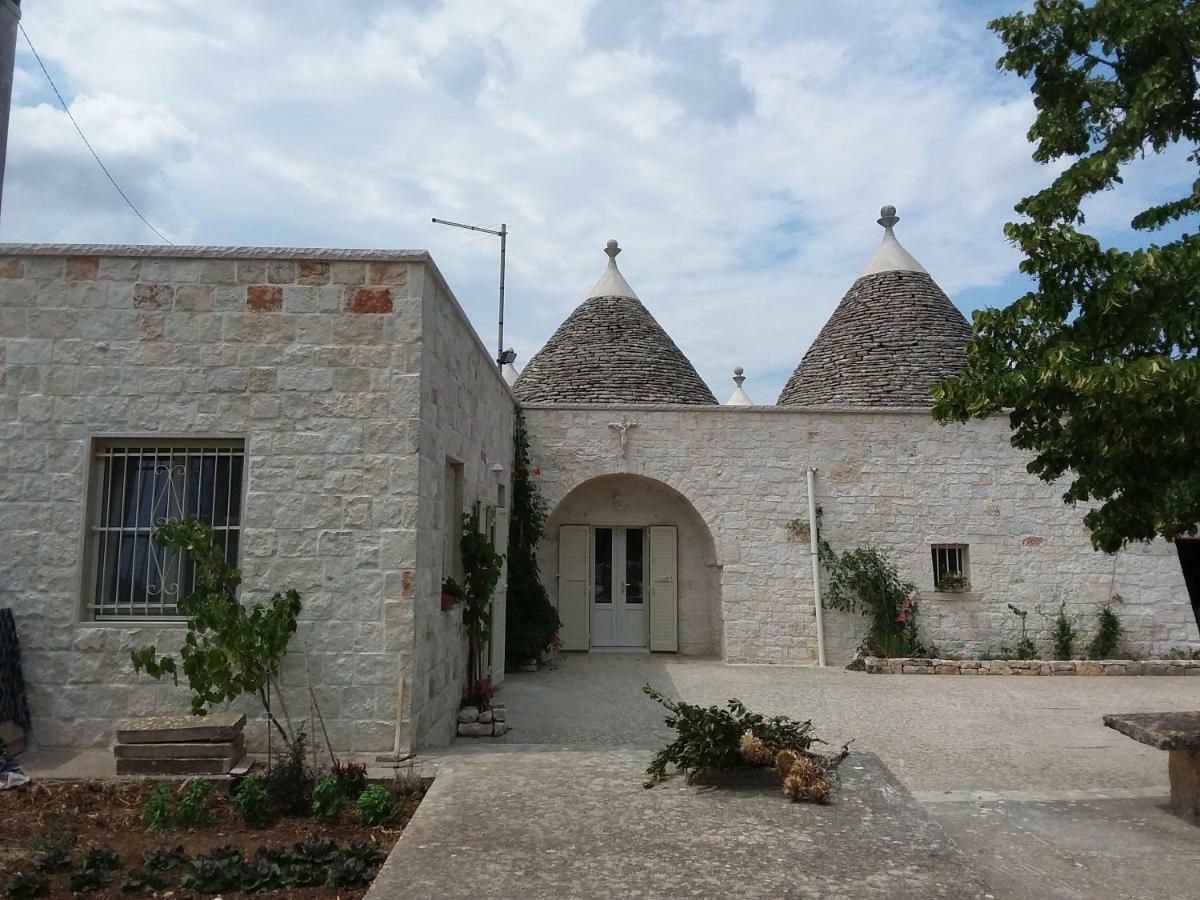 Trulli L'Utopia Di Anny Trulli Anny'S Utopia Locorotondo Exterior photo