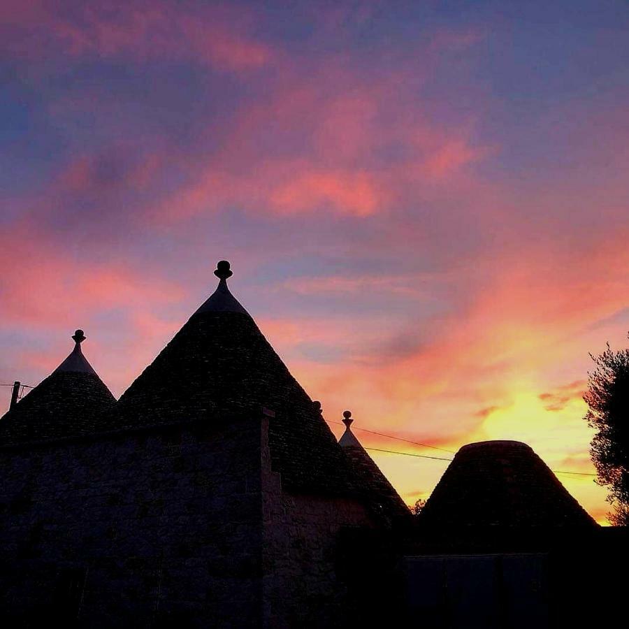 Trulli L'Utopia Di Anny Trulli Anny'S Utopia Locorotondo Exterior photo